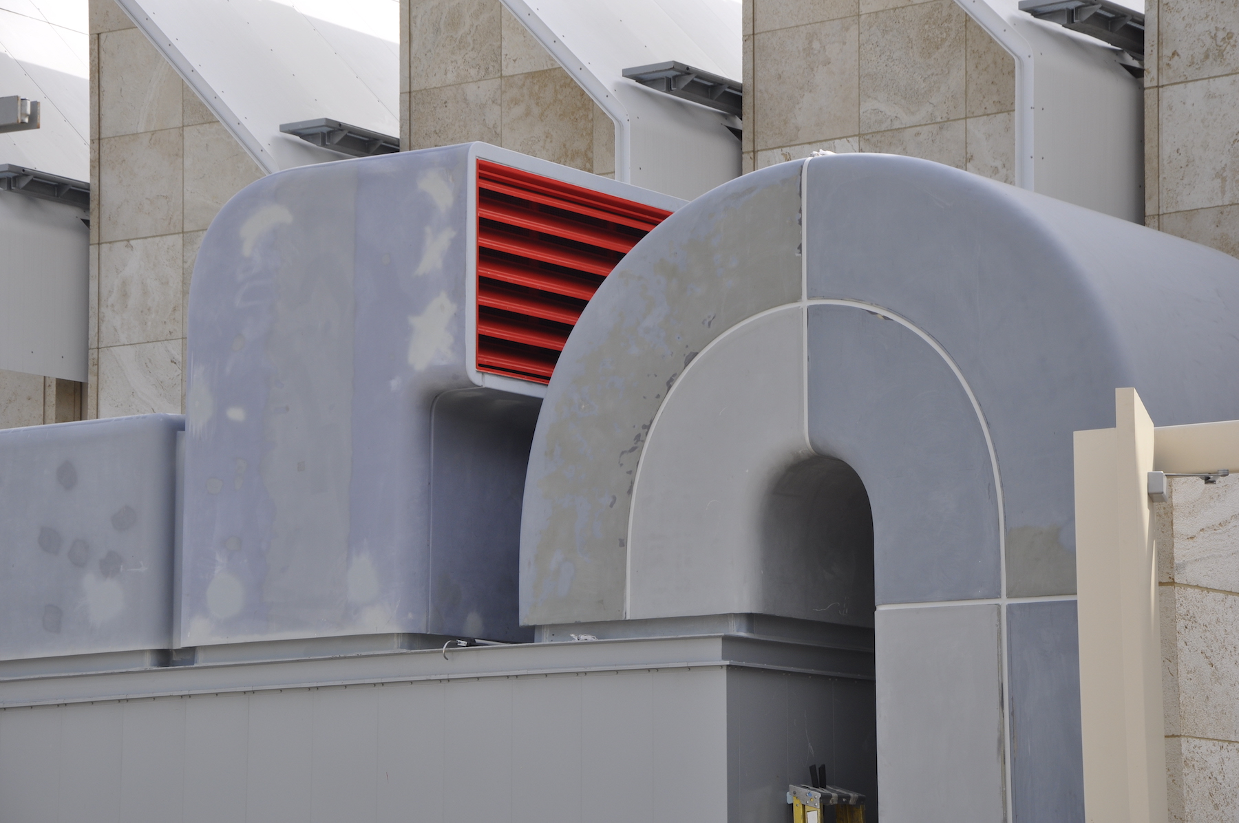 Mechanical systems - air ducts at LACMA Resnik Pavilion